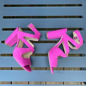 BCBGeneration twili magenta lyrick pumps Sz 7.5